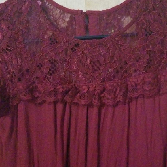 Maroon Lace Dress - Picture 2 of 4